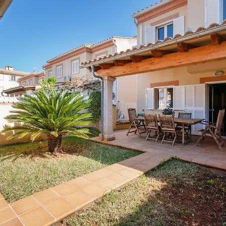 Prázdninový dům 4 Bedroom Stunning In Port Dalcudia